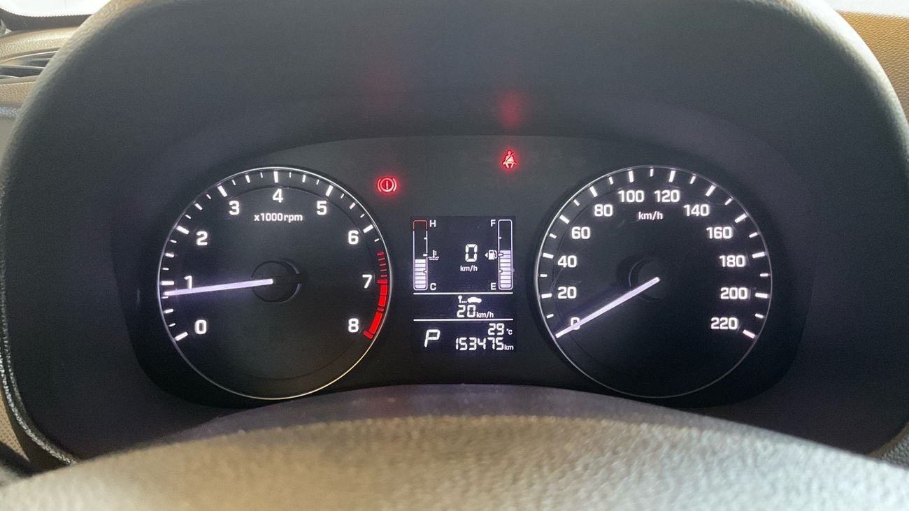 هيونداي كريتا 1.6 GL AUTO MID OPTION | شامل الضمان | 0 ﺪﻔﻋﺓ ﺃﻮﻟﻯ