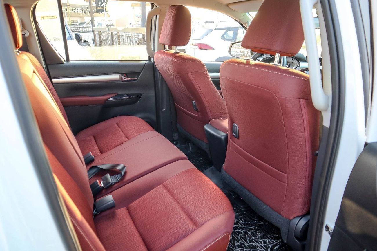 تويوتا هيلوكس  Toyota Hilux (TGN126) 2.7L 4WD – 2026 Model (Manual, 4 Doors)