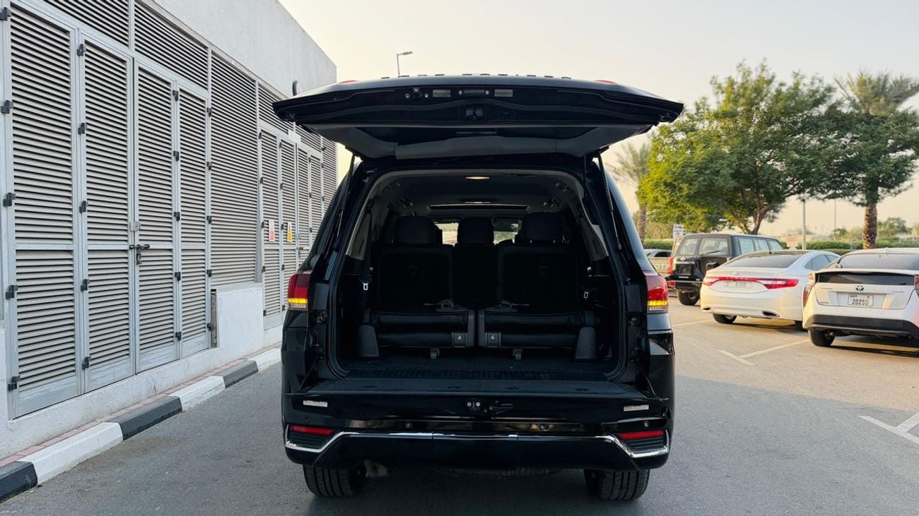 Toyota Land Cruiser SAHARA | MODIFIED TO LC300 | SUNROOF | PUSH START | POWER & MEMORY SEATS | 4.5L DIESEL | AUTO | COOL