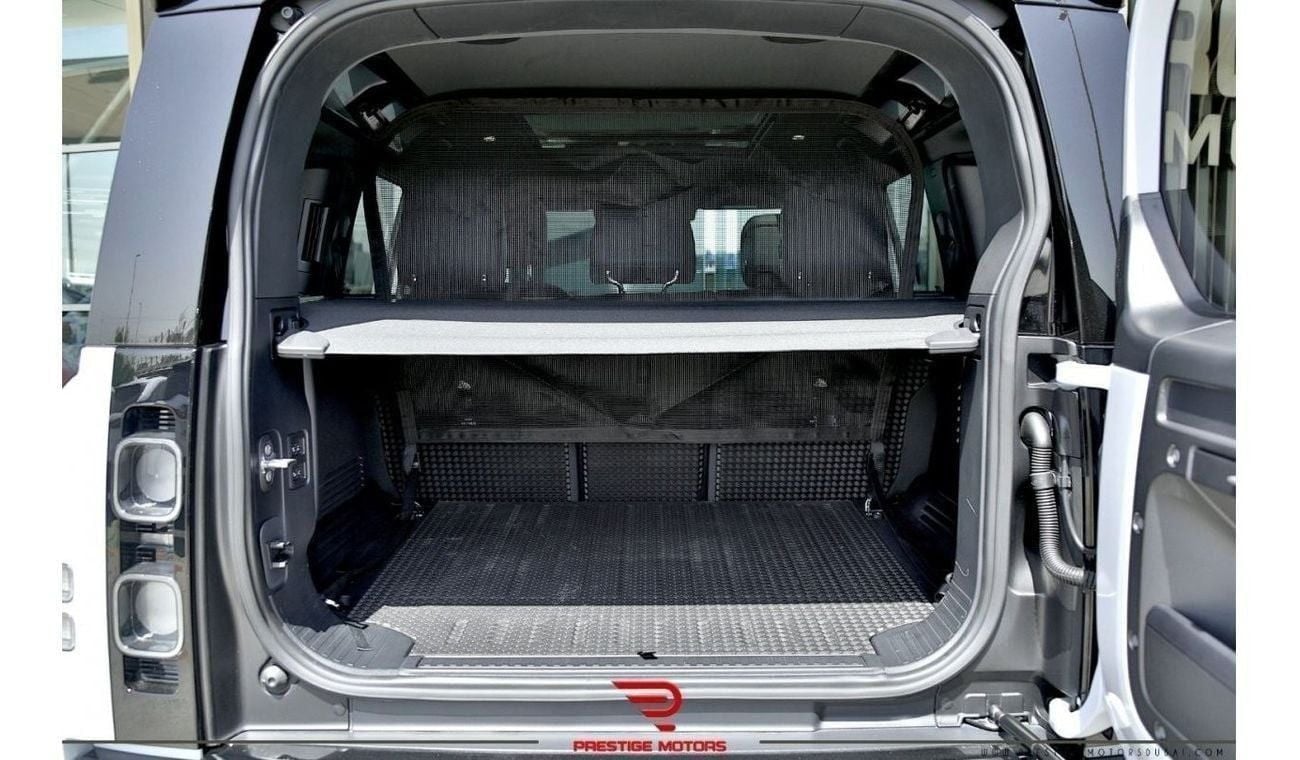 Land Rover Defender URBAN Kit 2022 V8 with Maltik full exhaust system