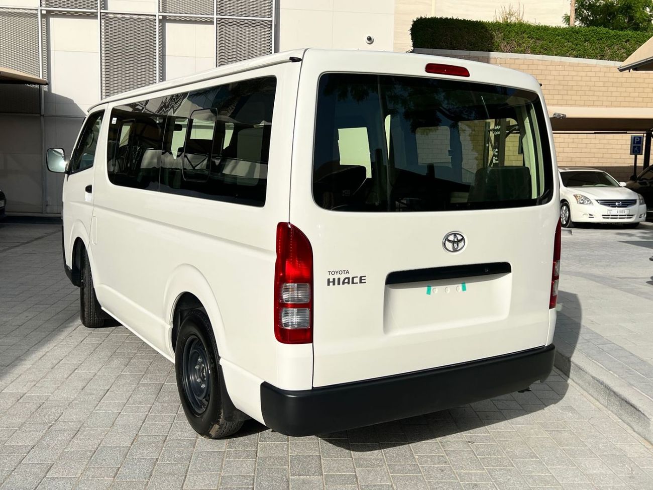 Toyota Hiace 2025 Toyota Hiace Deluxe 15-Seater Standard Low-Roof 2.5L 4-Cyl Diesel M/T RWD Only For Africa