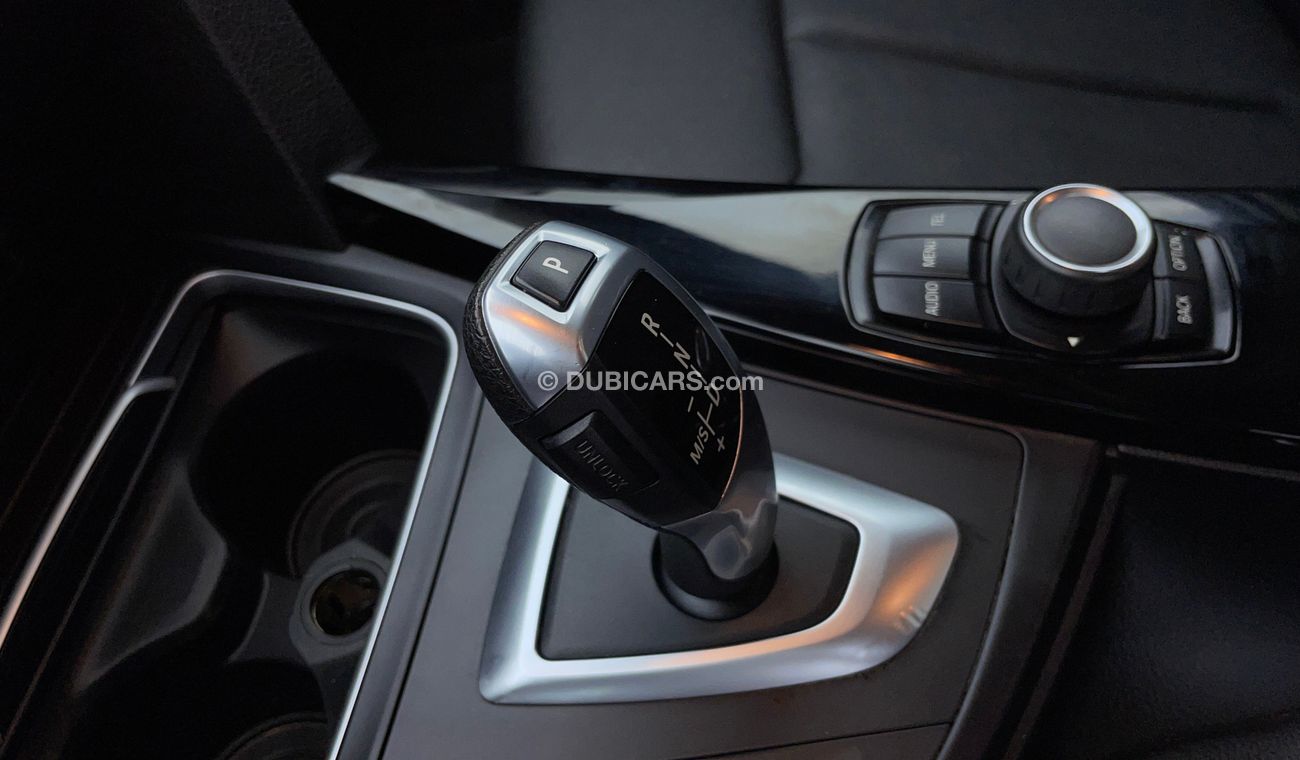 بي أم دبليو 318i EXCLUSIVE 1.5 | بدون دفعة مقدمة | اختبار قيادة مجاني للمنزل