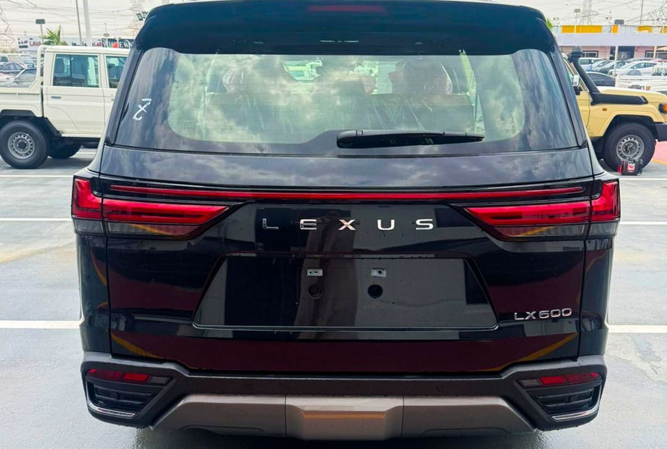 لكزس LX 600 SIGNATURE