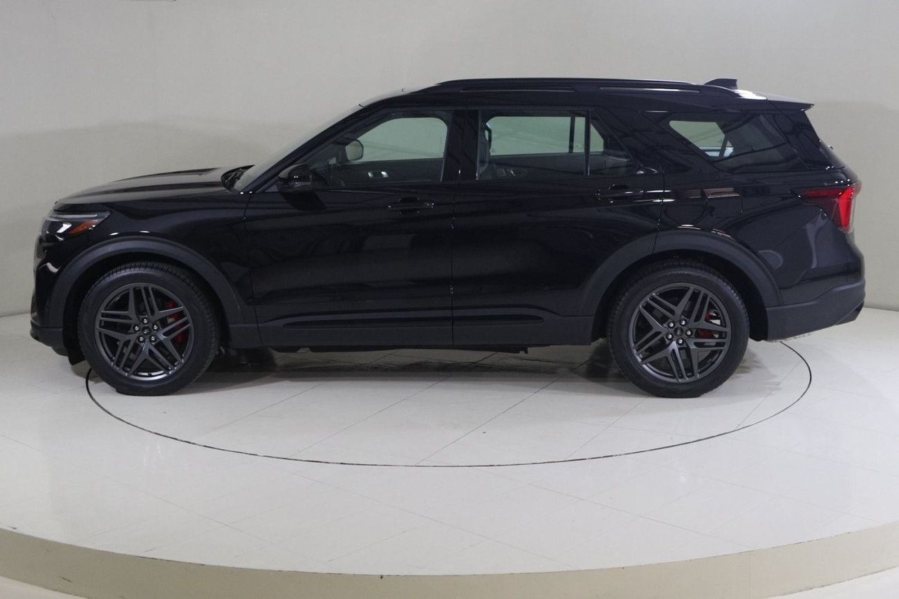 فورد إكسبلورر ST /E3625W / AL TAYER MOTORS AL QOUZ SHOWROOM