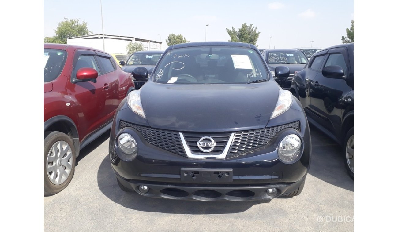 Nissan Juke , 4 cylender , petrole  right hand drive