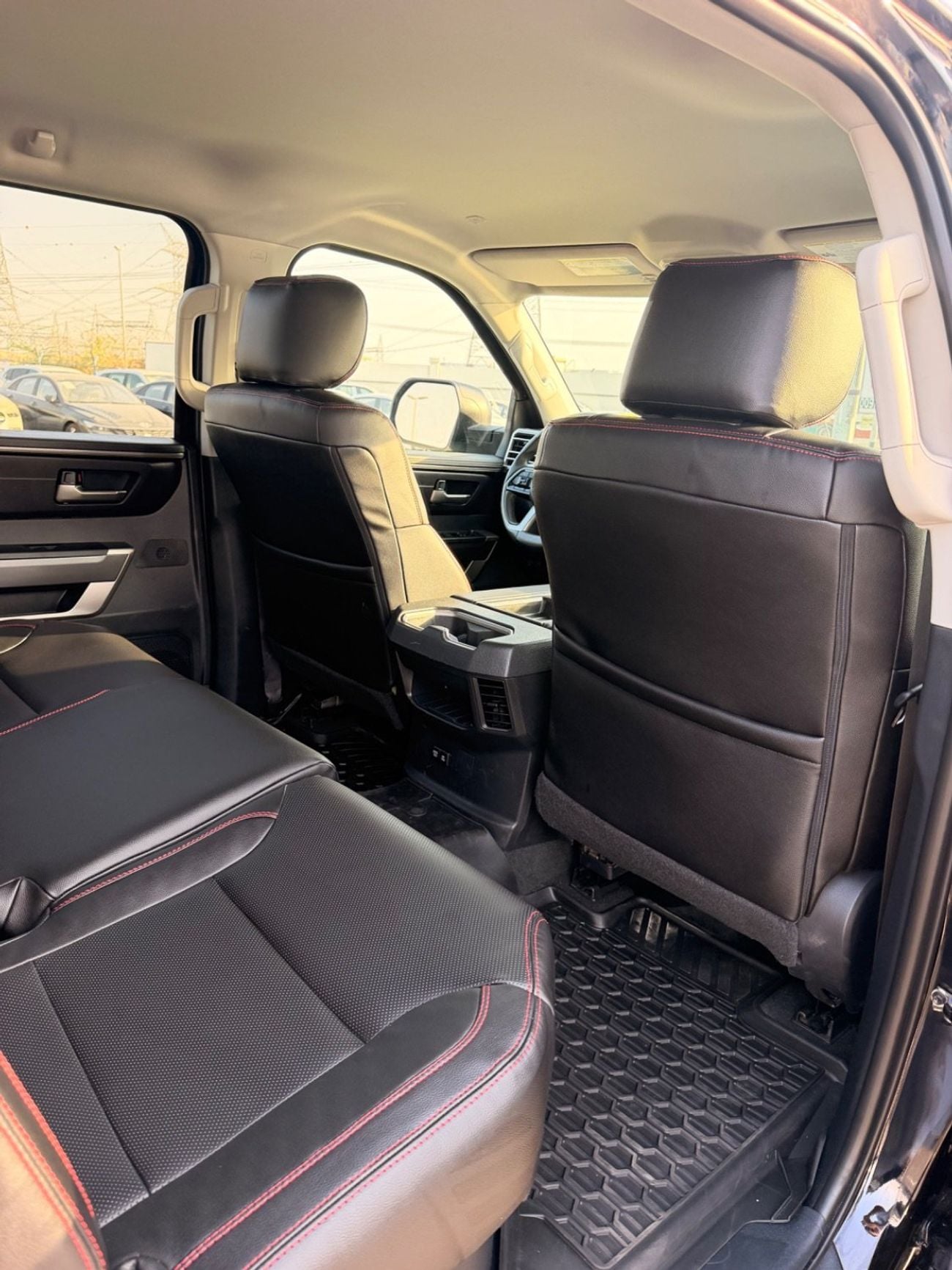 تويوتا تاندرا SR5 4WD Premium 2024