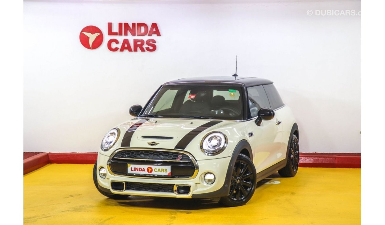 Used Mini Cooper S 2018 GCC under Agency Warranty 2018 for sale in