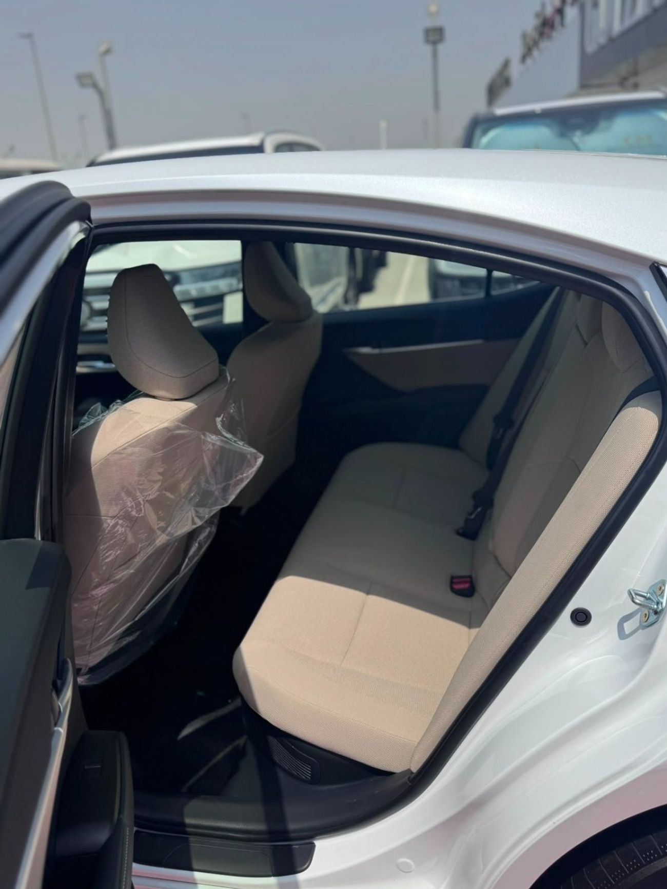 Toyota Camry GLE HEV