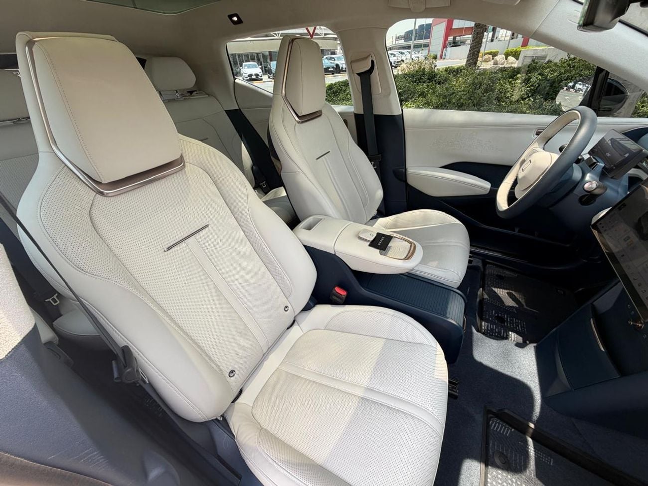 Zeekr X FLAGSHIP ZEEKR X 2024 GCC FULL SERVICE HISTORY UNDER WARRANTY LOW KM