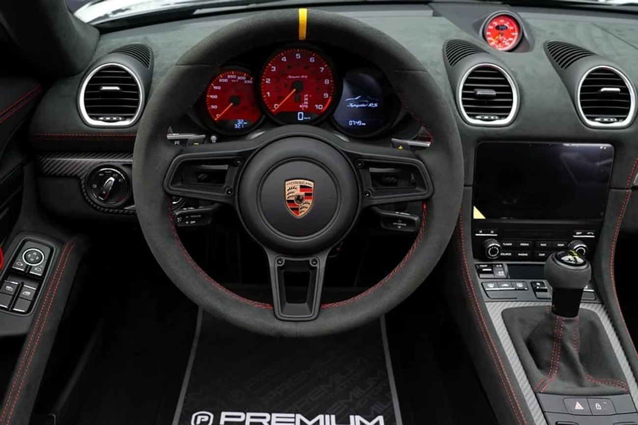 Porsche 718 Spyder RS