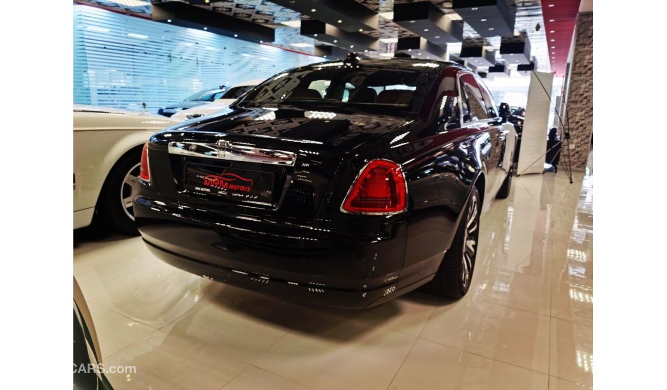 Rolls-Royce Ghost 2019 Zero Miles, Starlight roof lining