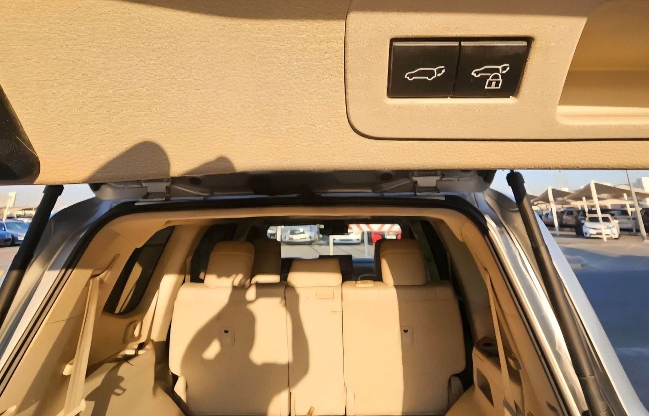 Toyota Land Cruiser GXR LHD 4.0L Naturally aspirated petrol engine Automatic Gear 4WD 7 Seats 5 Doors
