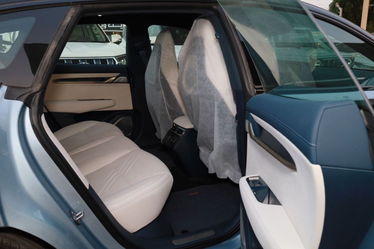 زيكر 001 ZEEKR 001 FLAGSHIP AWD 2024