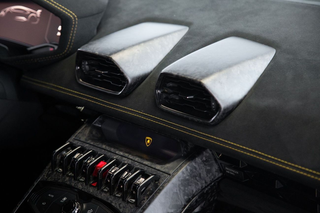Lamborghini Huracan LP640-4 Performante Lamborghini Huracan Performante