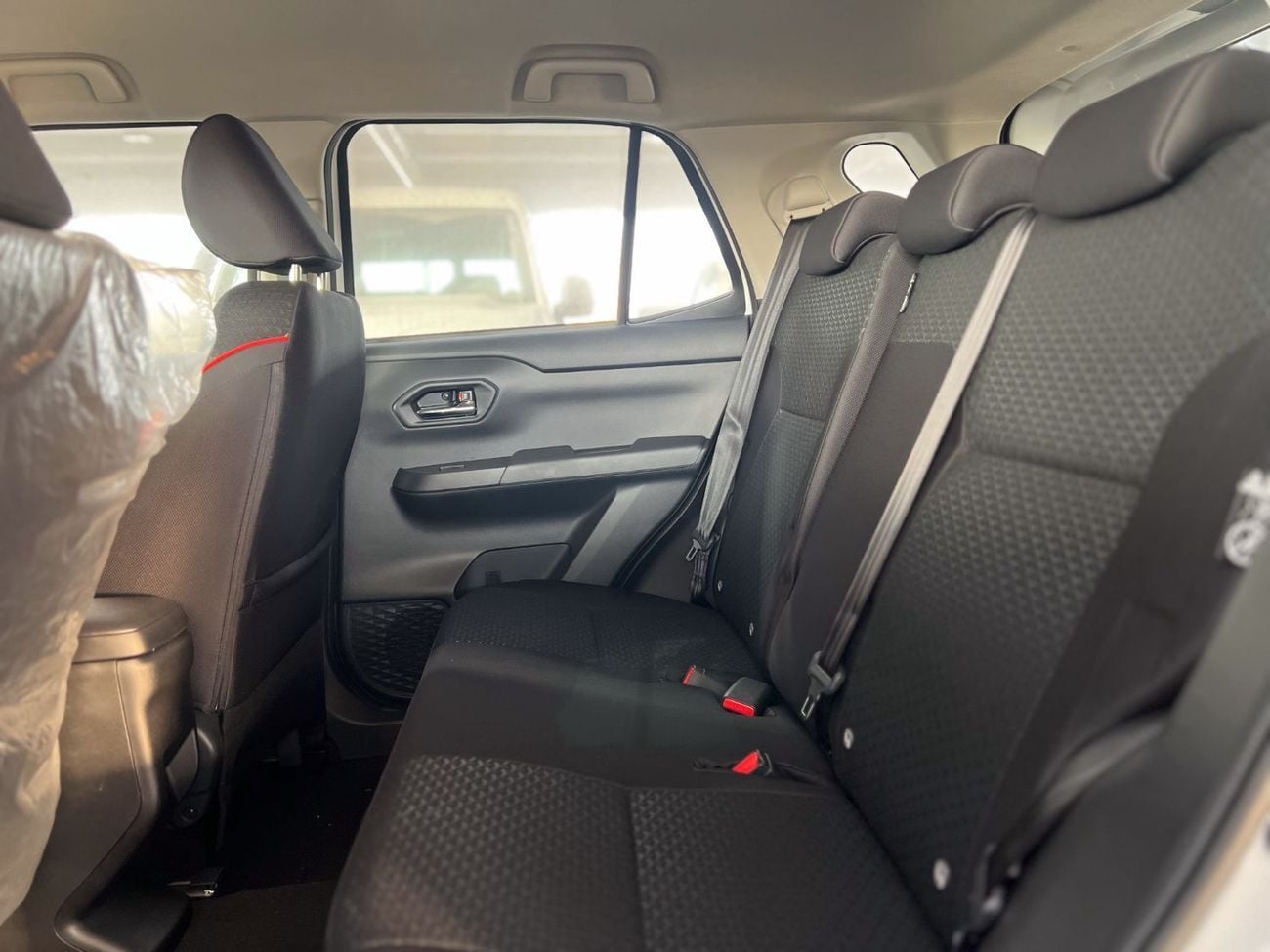 Toyota Raize EXPORT ONLY - TOYOTA RAIZE 1.2L E