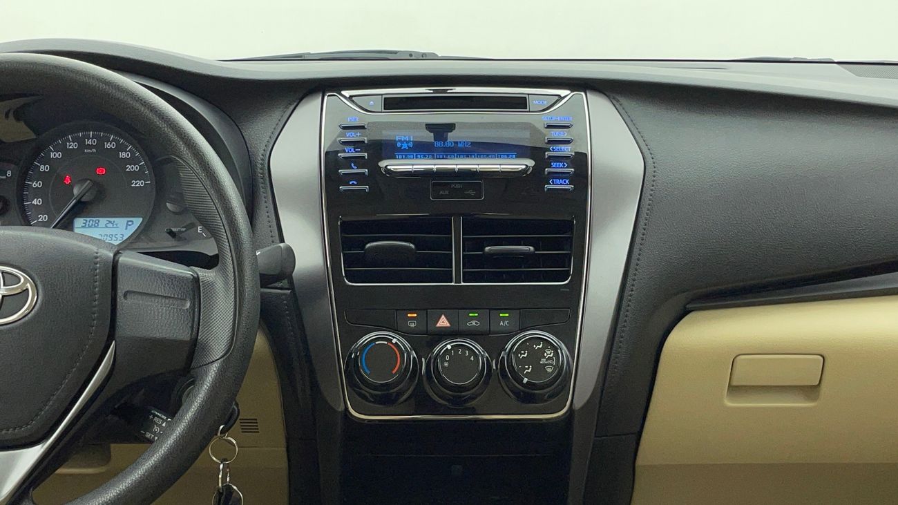 تويوتا يارس SE 1.5 | بدون دفعة مقدمة | اختبار القيادة في المنزل