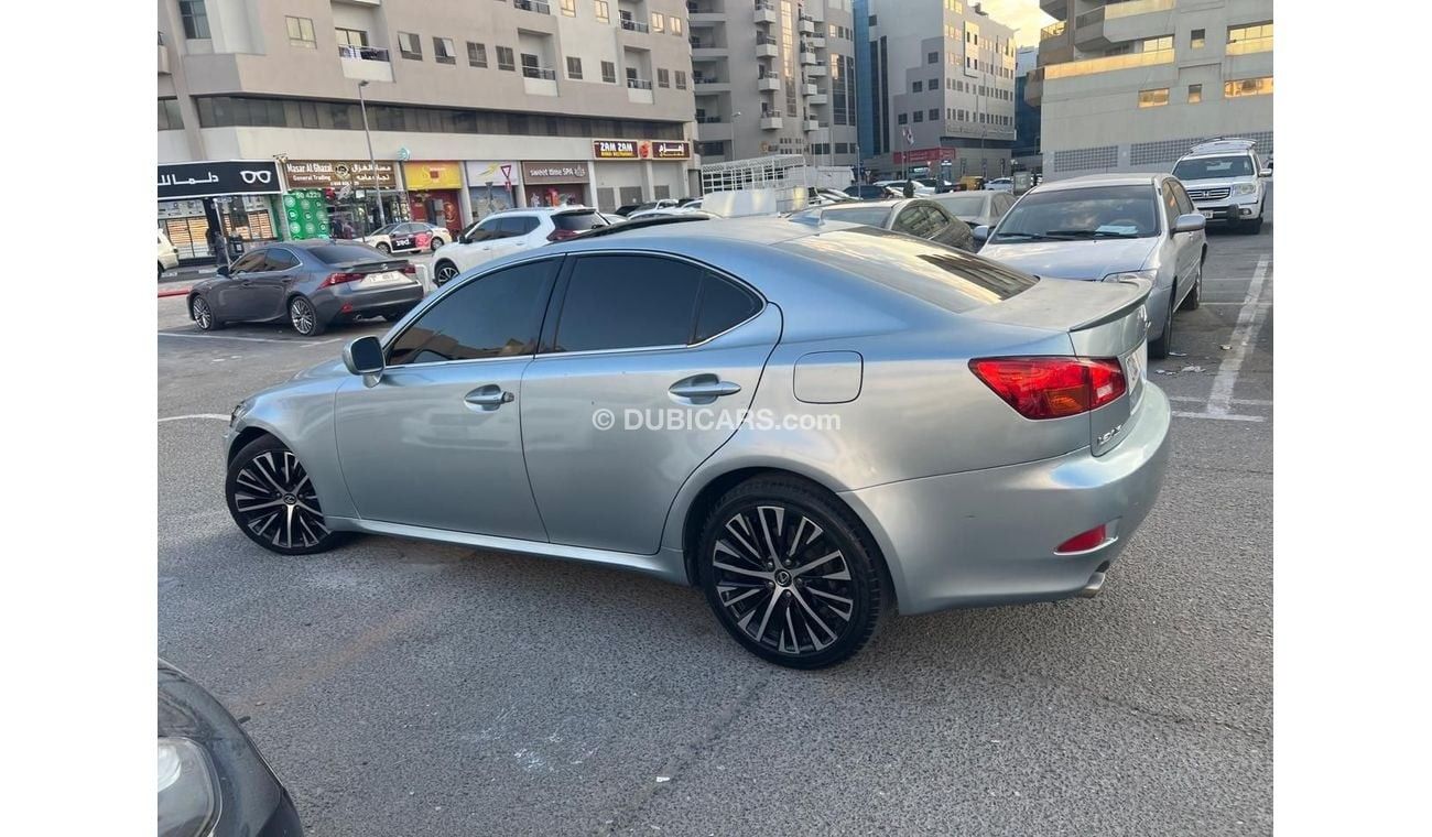 Lexus IS250