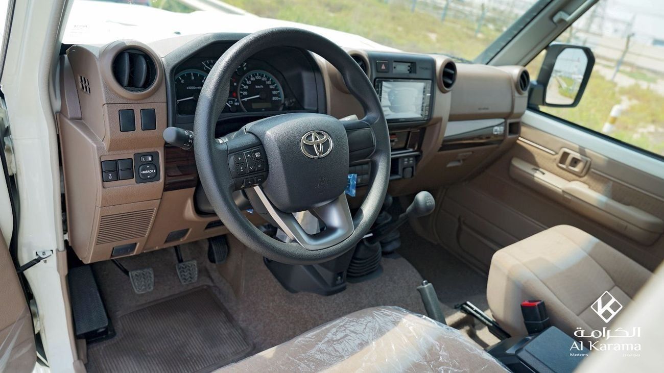 Toyota Land Cruiser 70 2.8L | 4WD Manual Transmission | GCC Specs | Rear Camera | Power Mirrors | LC76 | 5 Door