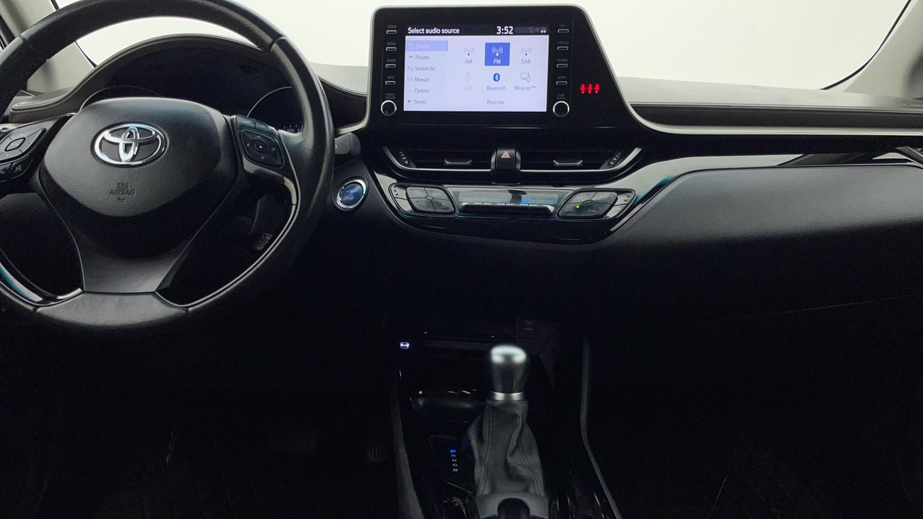 تويوتا CHR VX 1.8 | بدون دفعة مقدمة | اختبار القيادة في المنزل