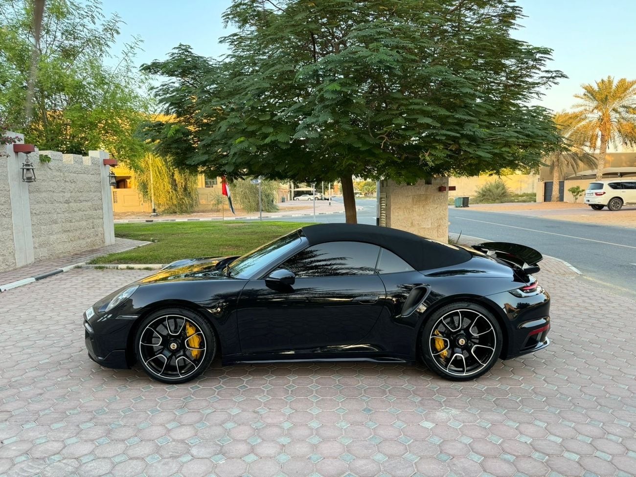 Porsche 911 Turbo 3.8L (575 HP) Convertible