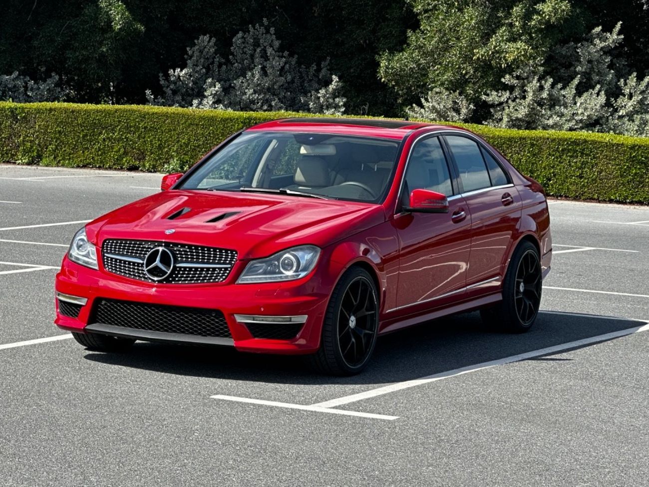 Mercedes-Benz C 250 MODEL 2014  CAR PERFECT CONDITION INSIDE AND OUTSIDE AMG KIT FULL OPTION NO ANY MECHANICAL ISSUES