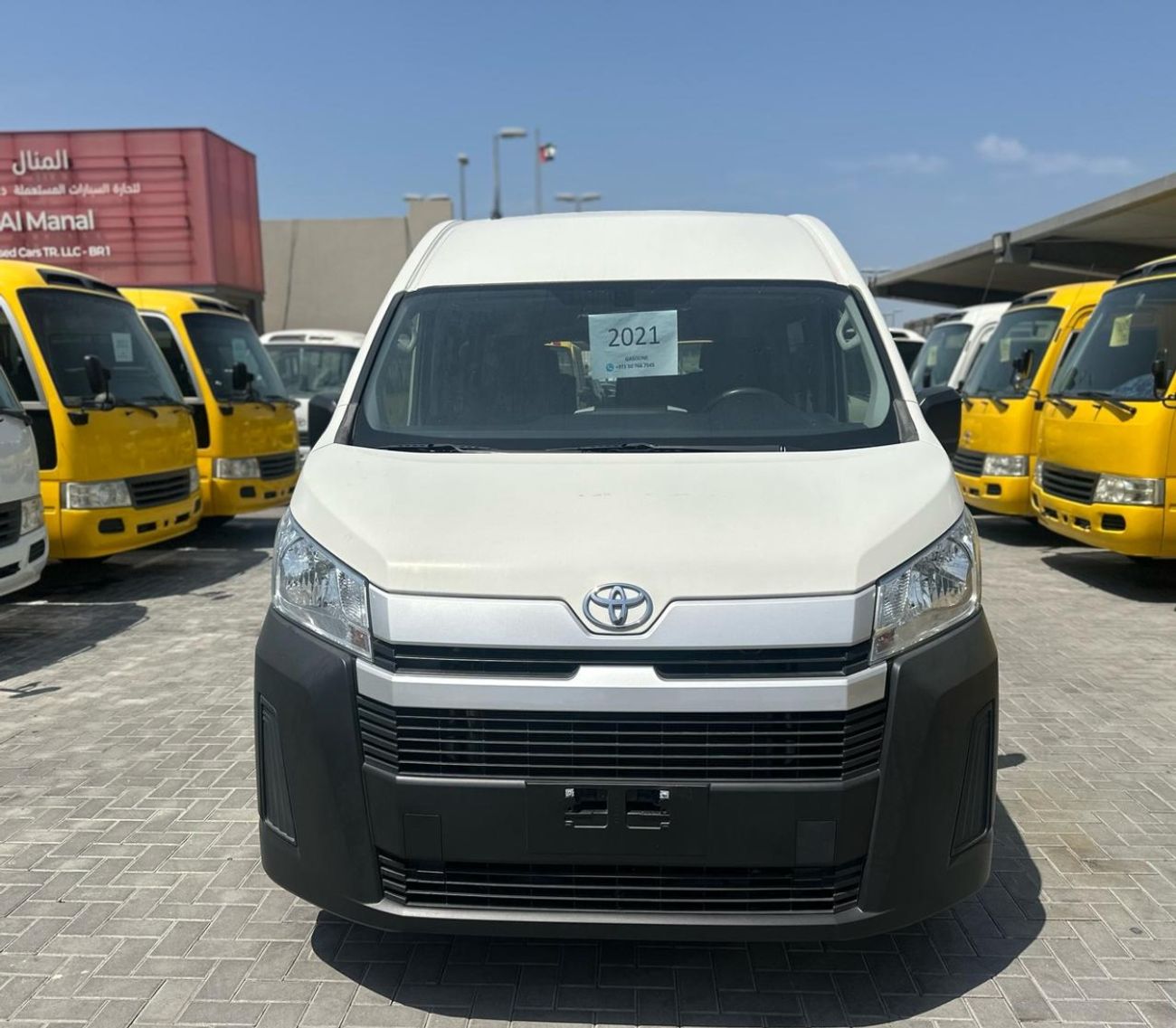 Toyota Hiace GL -High Roof Commuter 3.5L M/T