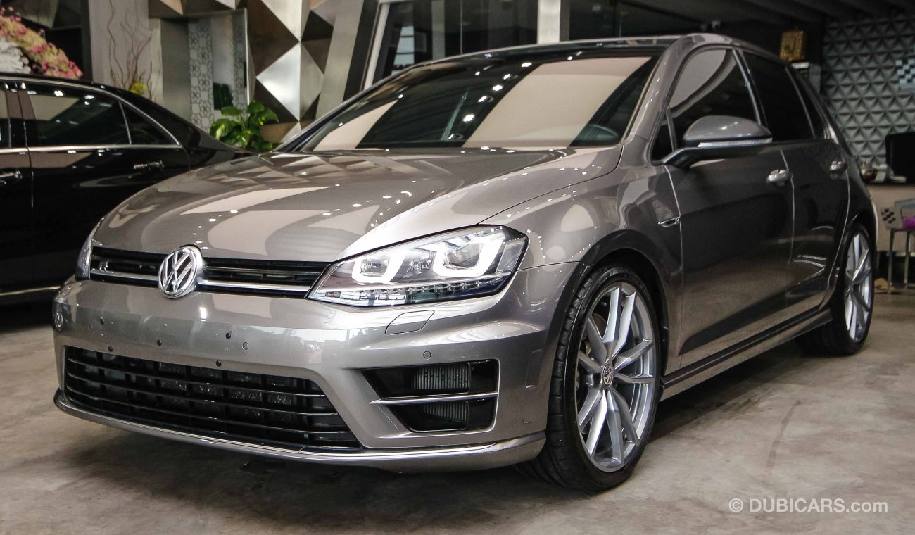 Volkswagen Golf R 4Motion