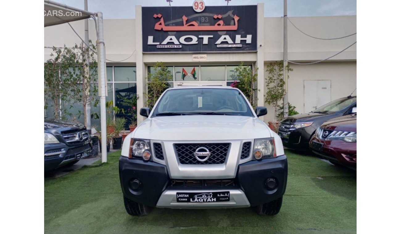 Nissan X-Terra Gulf model 2012 Forel wheels, rear camera screen, in excellent condition