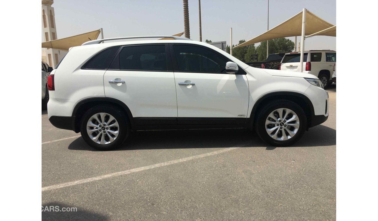 Kia Sorento سياره نظيفه جدا بحاله ممتاذه بدون حوادث ضمان شاسيه جير ماكينه