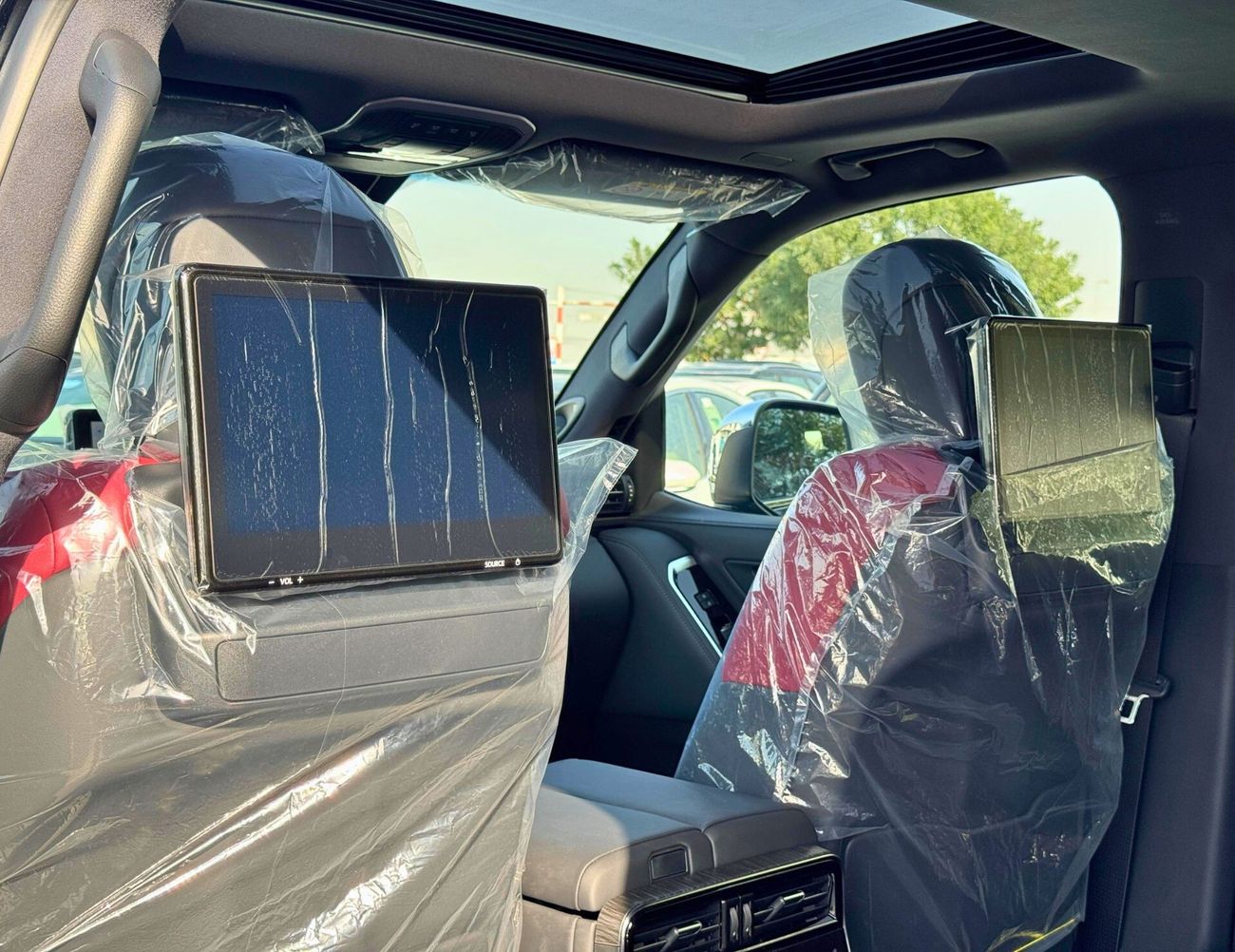 تويوتا لاند كروزر VXR / TOP VARIANT / 3.5L PETROL / 360*CAMERA / HEADUP DISPLAY / FULL OPTION (CODE# PPADV)