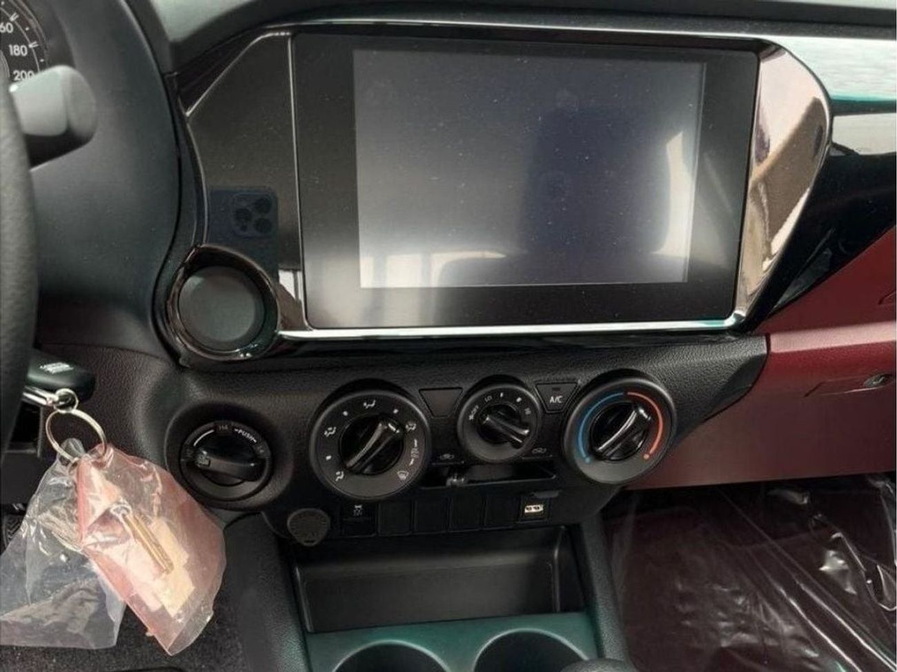 Toyota Hilux Toyota Hilux Basic 2.7 L Petrol 2024 Brand NEW!!! 4 WD