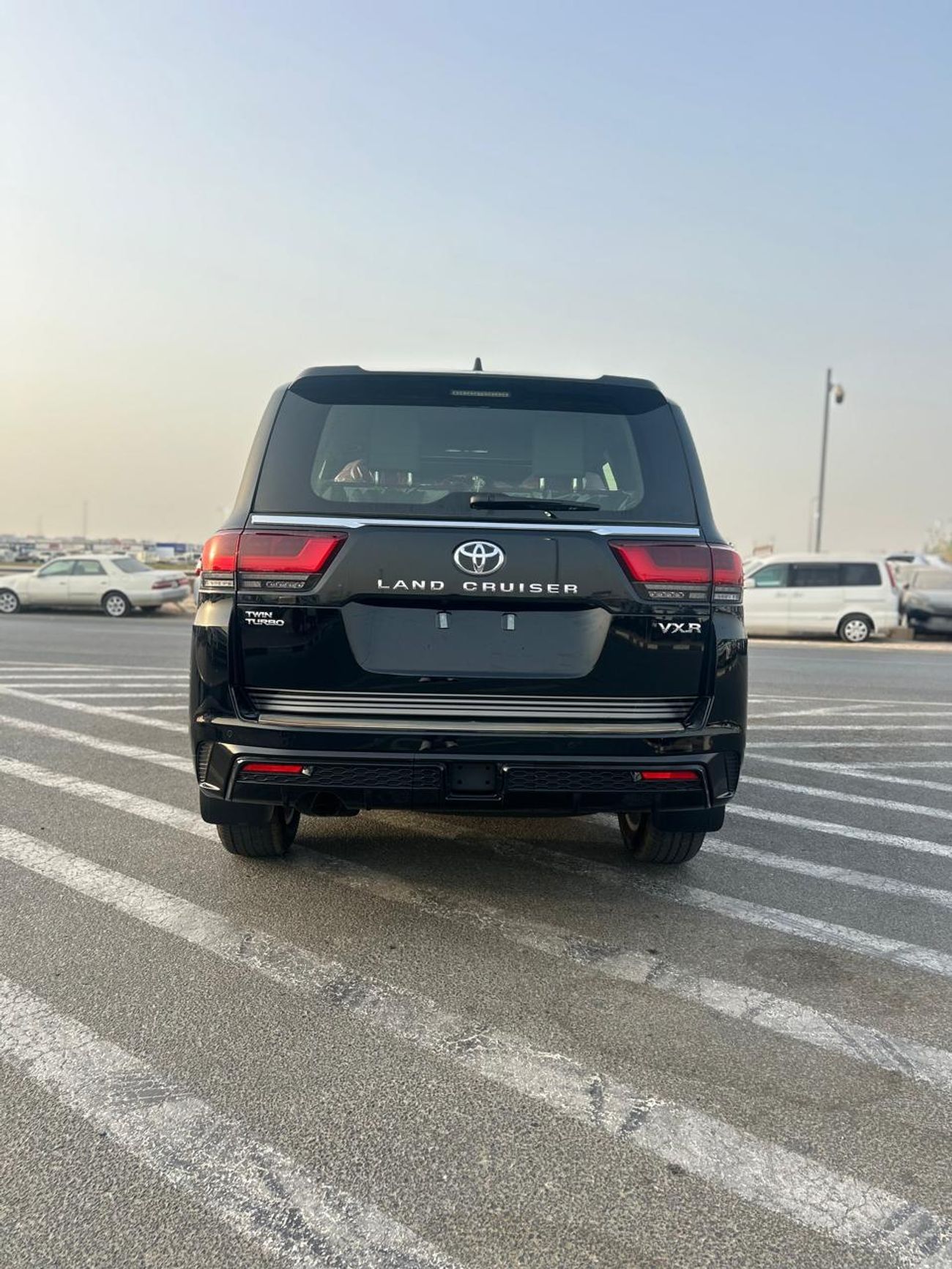 Toyota Land Cruiser VXR 3.5L