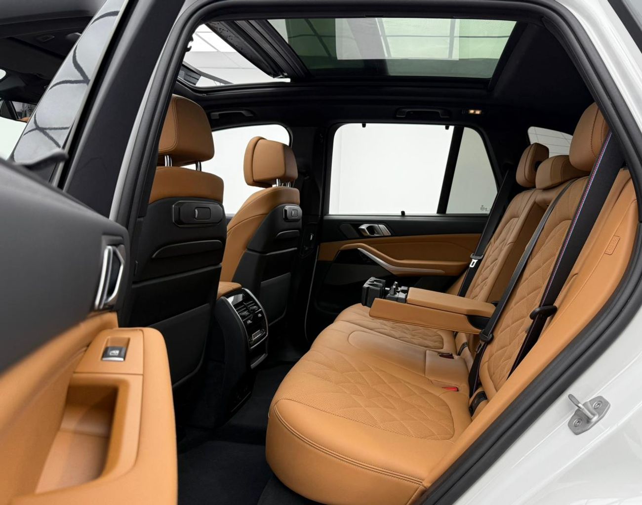 بي أم دبليو X5 40i M Sport 3.0L 2024 BMW X5 40i M-Sport Pro ,Agmc Warranty+Service Contract+FUll Service History ,G