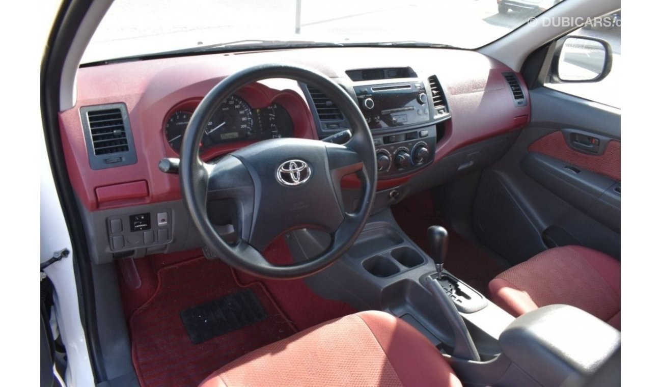 Toyota Hilux 2014 | TOYOTA HILUX 2X4 | FULL OPTION | V4 2.7 L VVT-I | AUTOMATIC TRANSMISSION | GCC | VERY WELL-MA