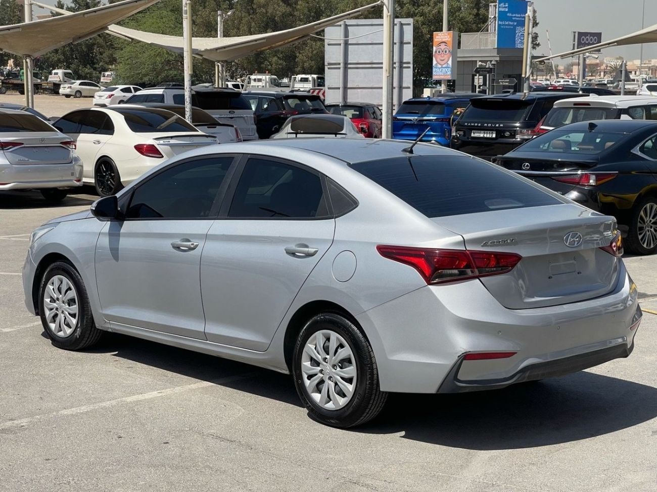 Hyundai Accent Base 1.6L (123 HP)