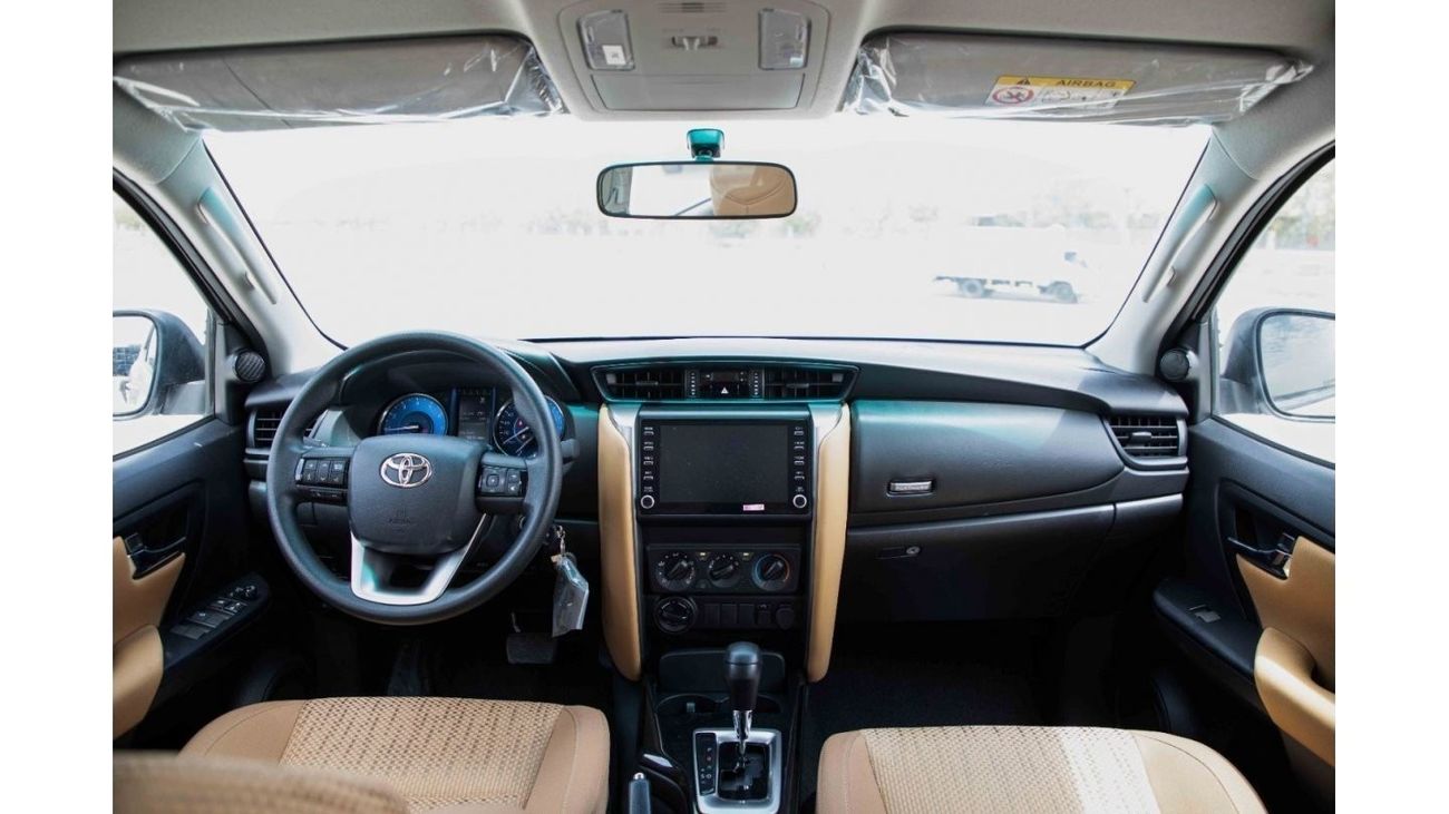 Toyota Fortuner 2023 Toyota Fortuner 2.7 4X4 Low 17" AL - Silver inside Chamois | Export Only