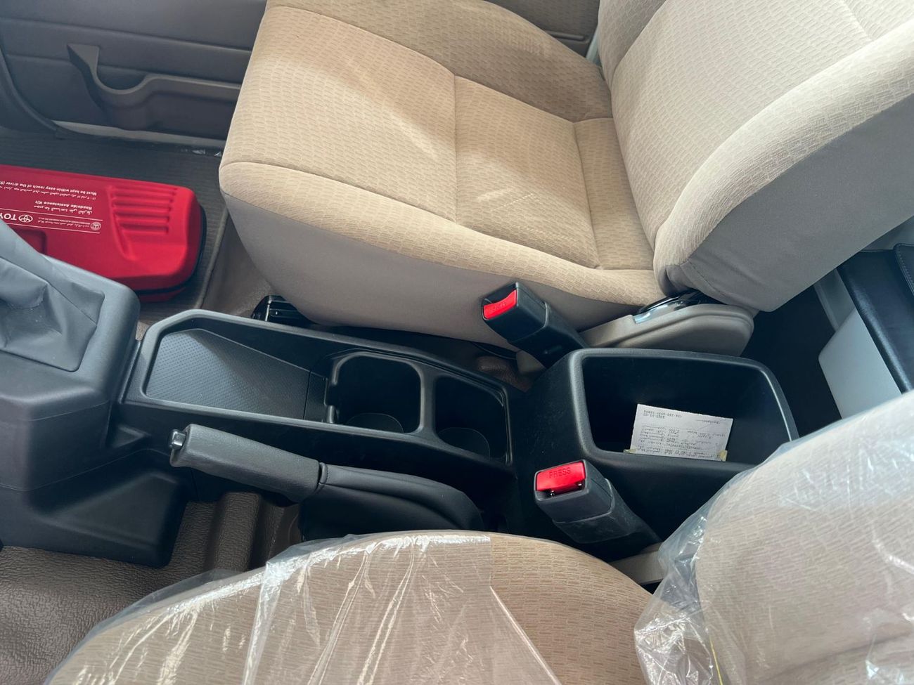 تويوتا لاند كروزر بيك آب Std 4.0L Single Cab Utility AWD