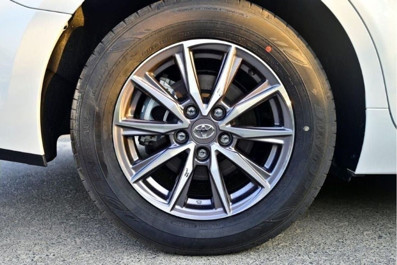 تويوتا كامري E HYBRID 2.5L PETROL 5 SEAT AUTOMATIC TRANSMISSION