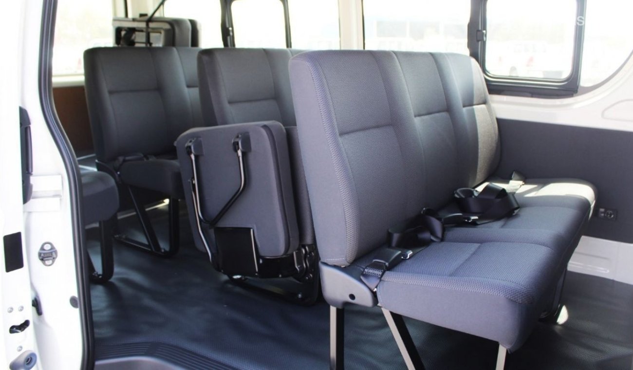 Toyota Hiace Toyota Hiace 2.5L Bus 15-Seats A/C (EXPORT ONLY)