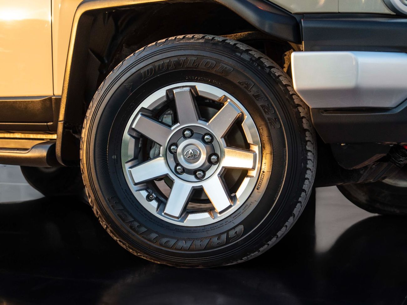 تويوتا إف جي كروزر GXR 4.0L A/T