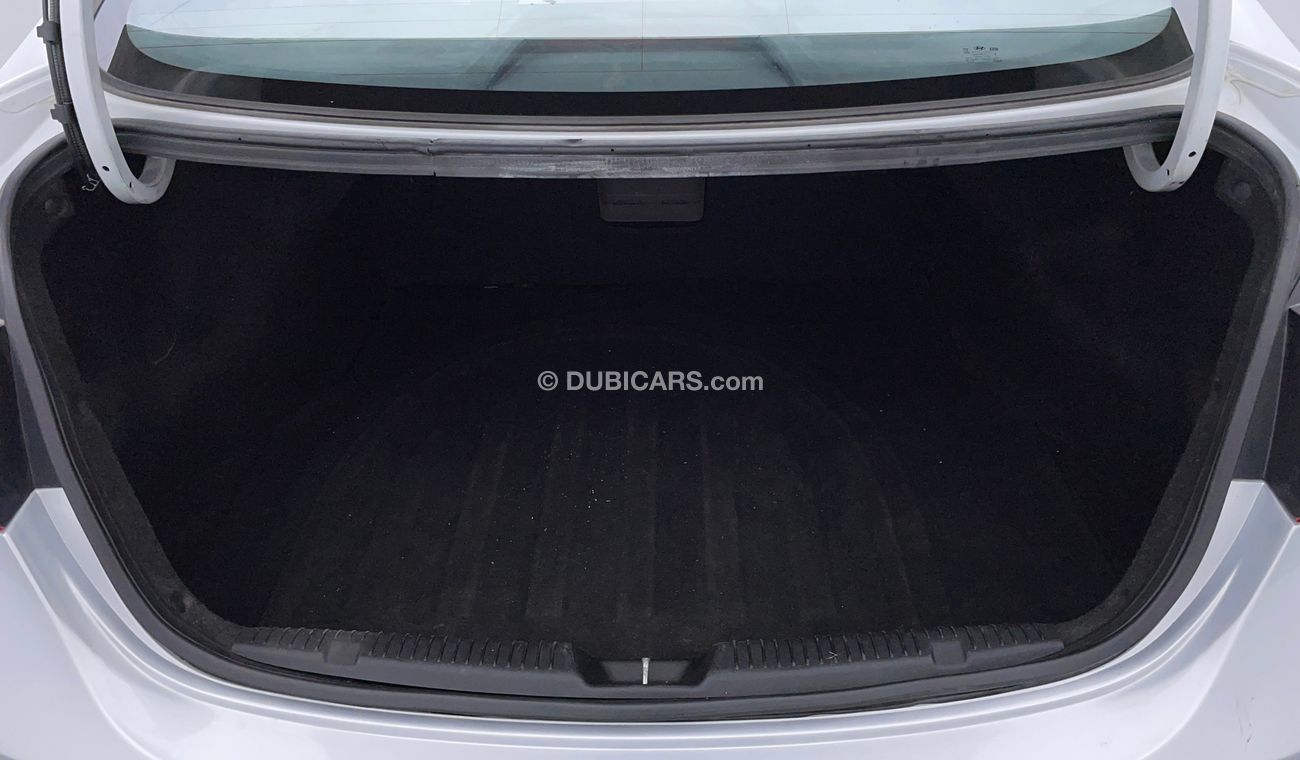 Hyundai Elantra GL 1.6 | Zero Down Payment | Free Home Test Drive