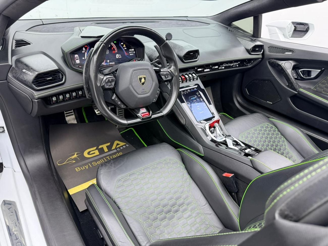 لامبورغيني هوراكان EVO SPYDER 2020 Lamborghini Huracan EVO Spyder, Warranty, Service History, Fully Loaded, Excellent Condition