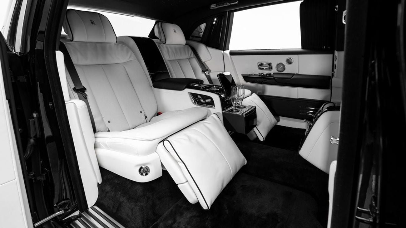 Rolls-Royce Phantom EWB - 2026 - GCC Specs - Under Warranty and Service Contract