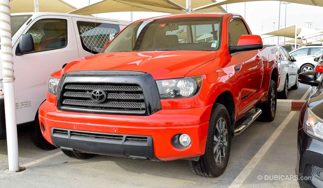 تويوتا تاندرا 5.7L V8 SR5 TRD