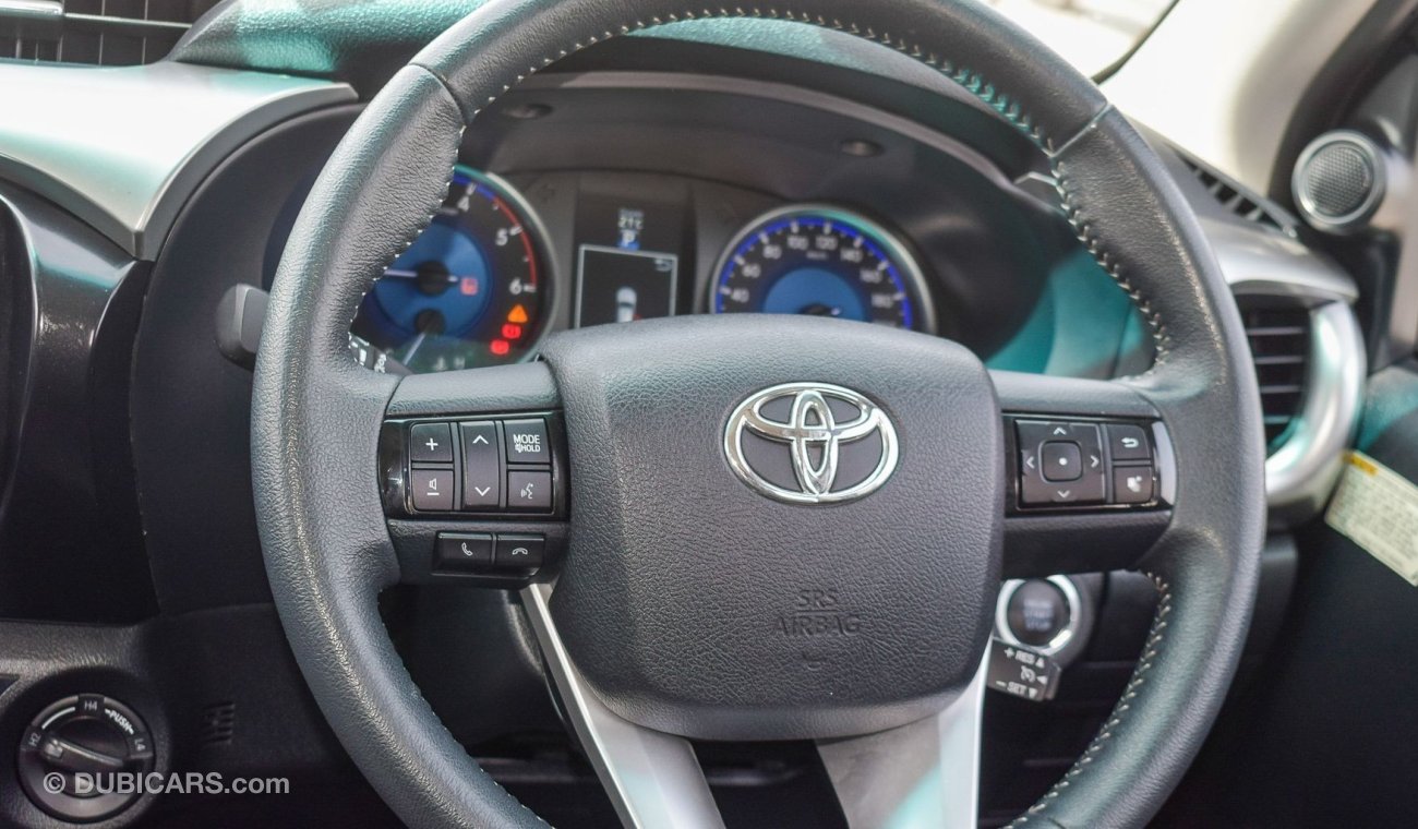 Toyota Hilux SR5 RIGHT HAND DRIVE DIESEL 2.8 D-4D 4X4 AUTO leather electric seats push start fully loaded