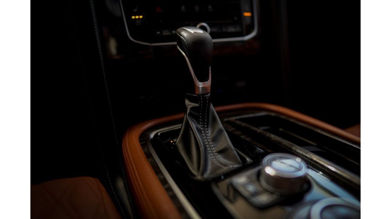 نيسان باترول SE بلاتينوم سيتي