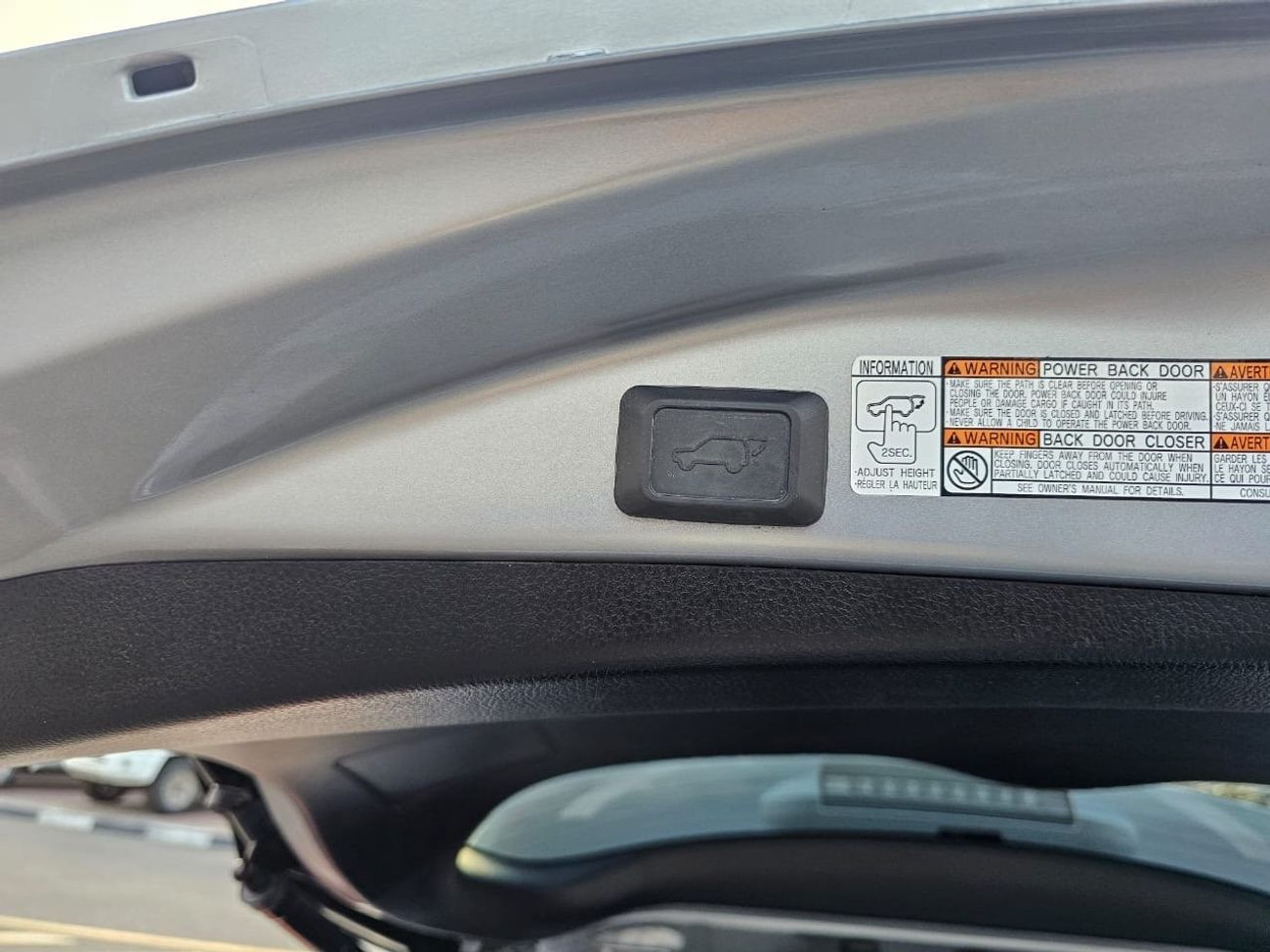 Toyota RAV4 Platinum 2017 RAV4 Limited Hybrid 4x4