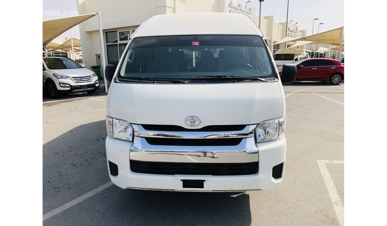 Toyota Hiace Toyota hayas hai roov full Option good condition