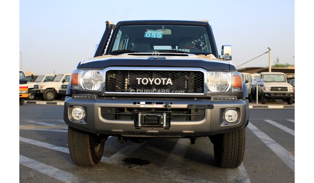 Toyota Land Cruiser 70 Wagon 4.5L V8 Diesel Full Option 2022 ( CODE # 5980 )