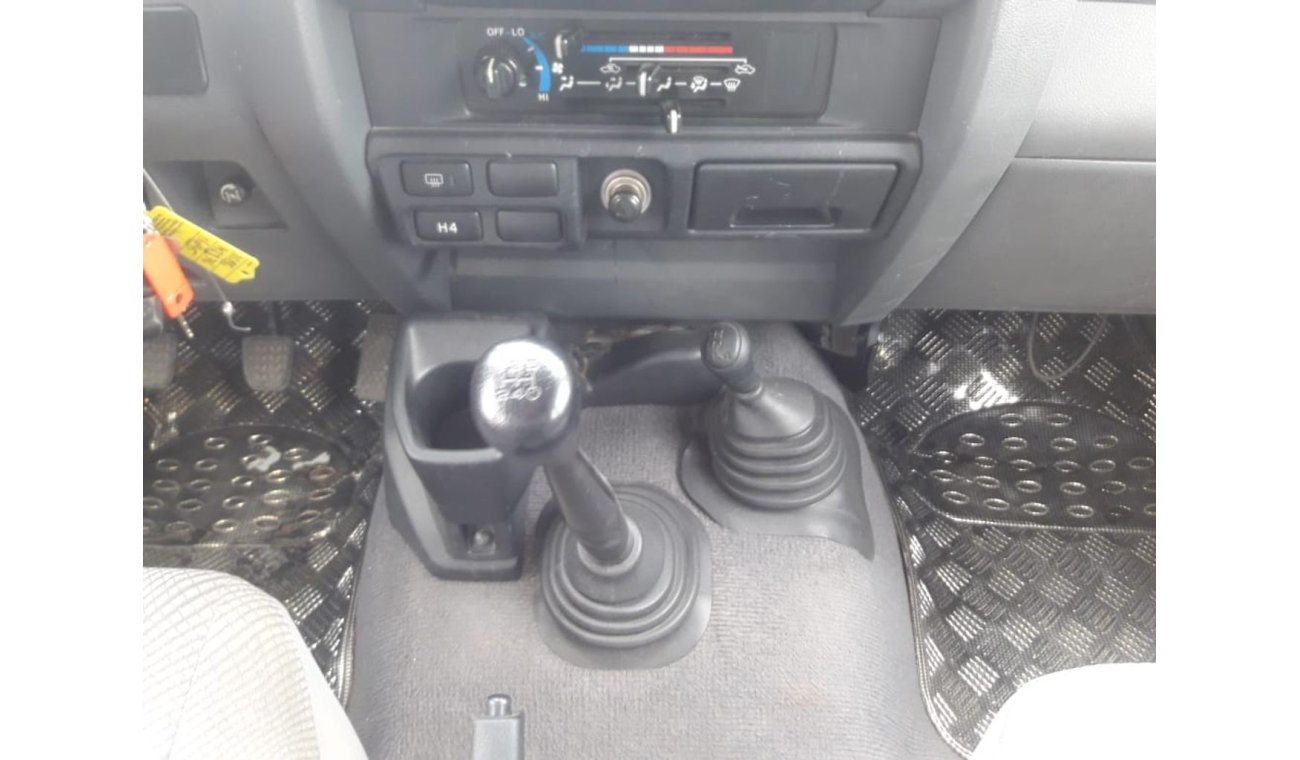 Toyota Land Cruiser land cruiser LEFT HAND(Stock no PM 558 )